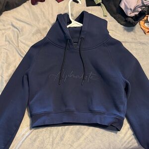 Alphalete Navy Cropped Pullover Hoodie